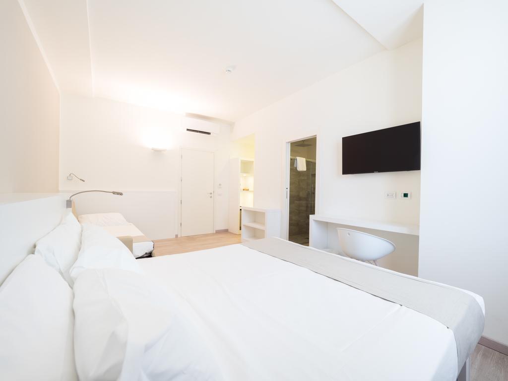 Meridiana Family & Nature Hotel マリーナ・ロメア 部屋 写真
