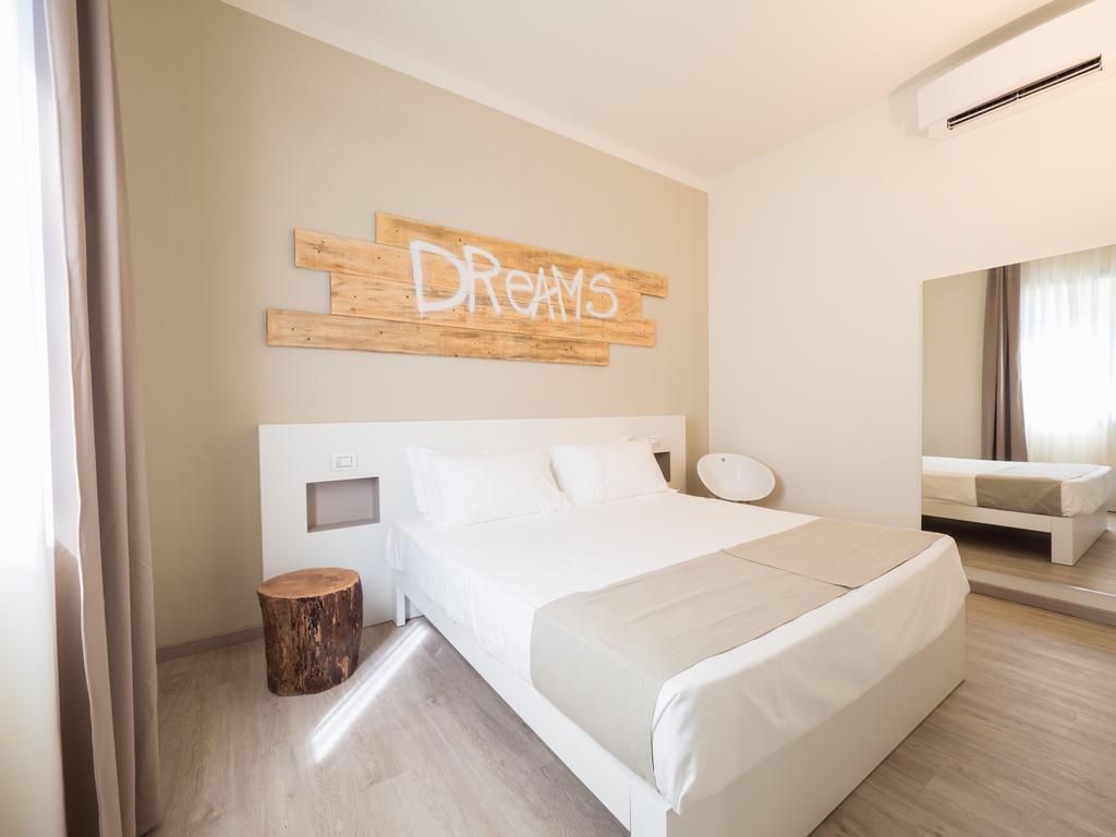 Meridiana Family & Nature Hotel マリーナ・ロメア 部屋 写真