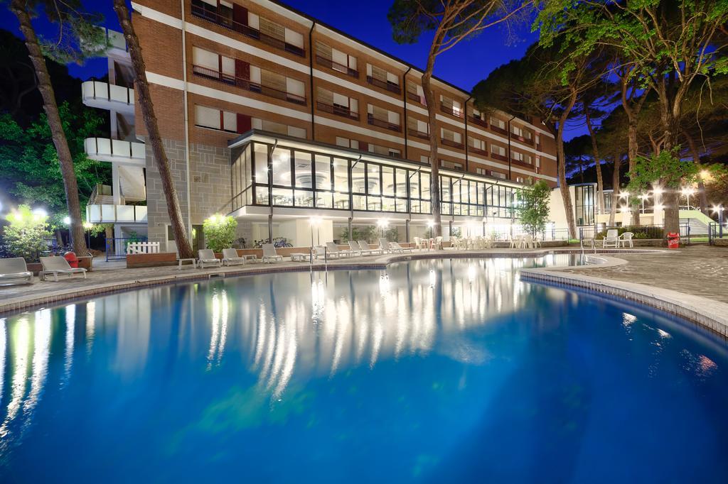 Meridiana Family & Nature Hotel マリーナ・ロメア エクステリア 写真